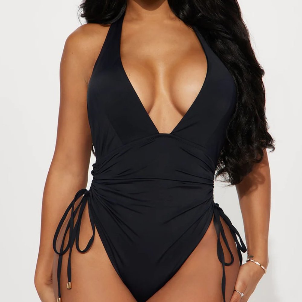 FashionNova Catch Some Sun Ruched Black 1 Piece Swimsuit